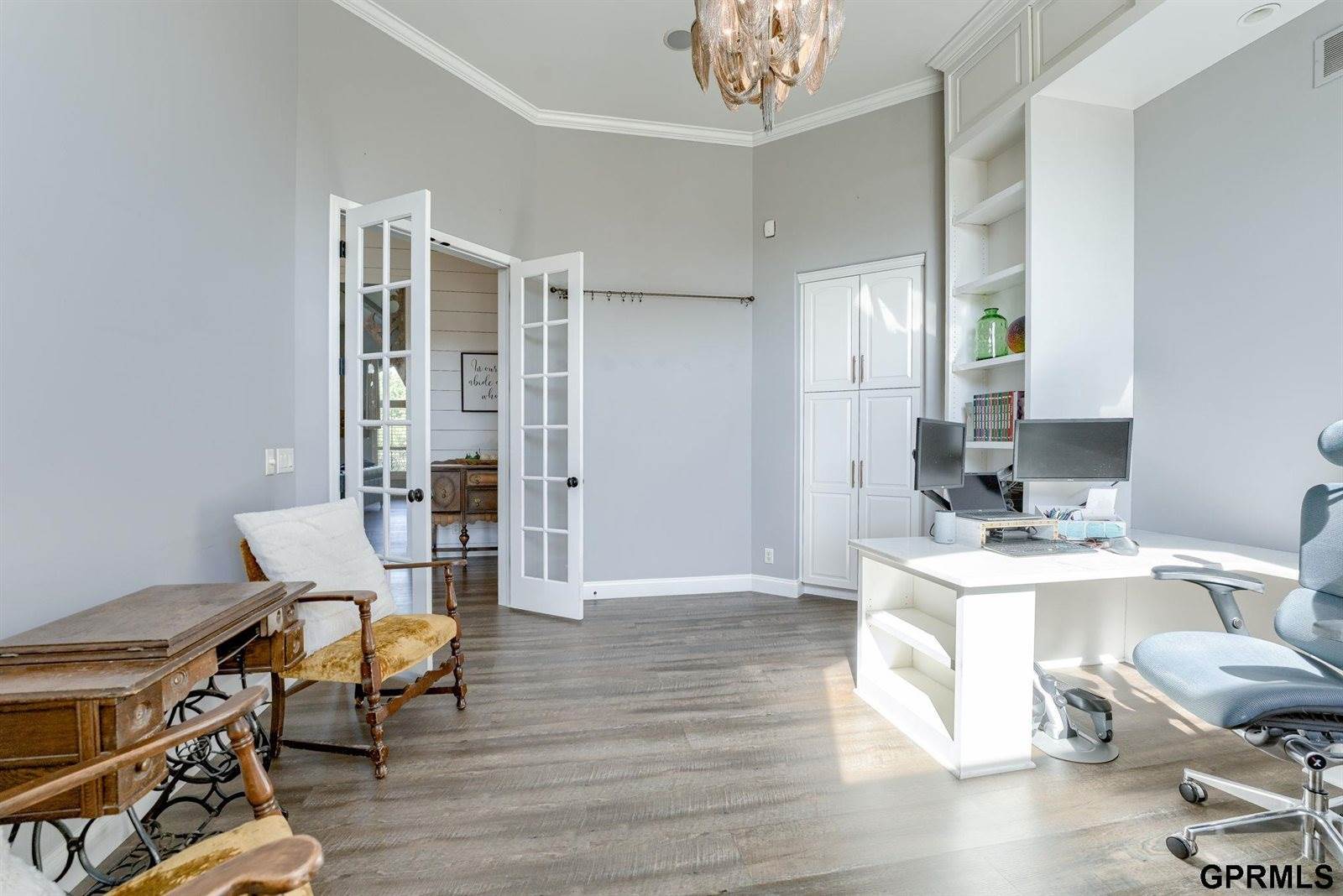 12261 Bobwhite Road, Gretna, NE 68028