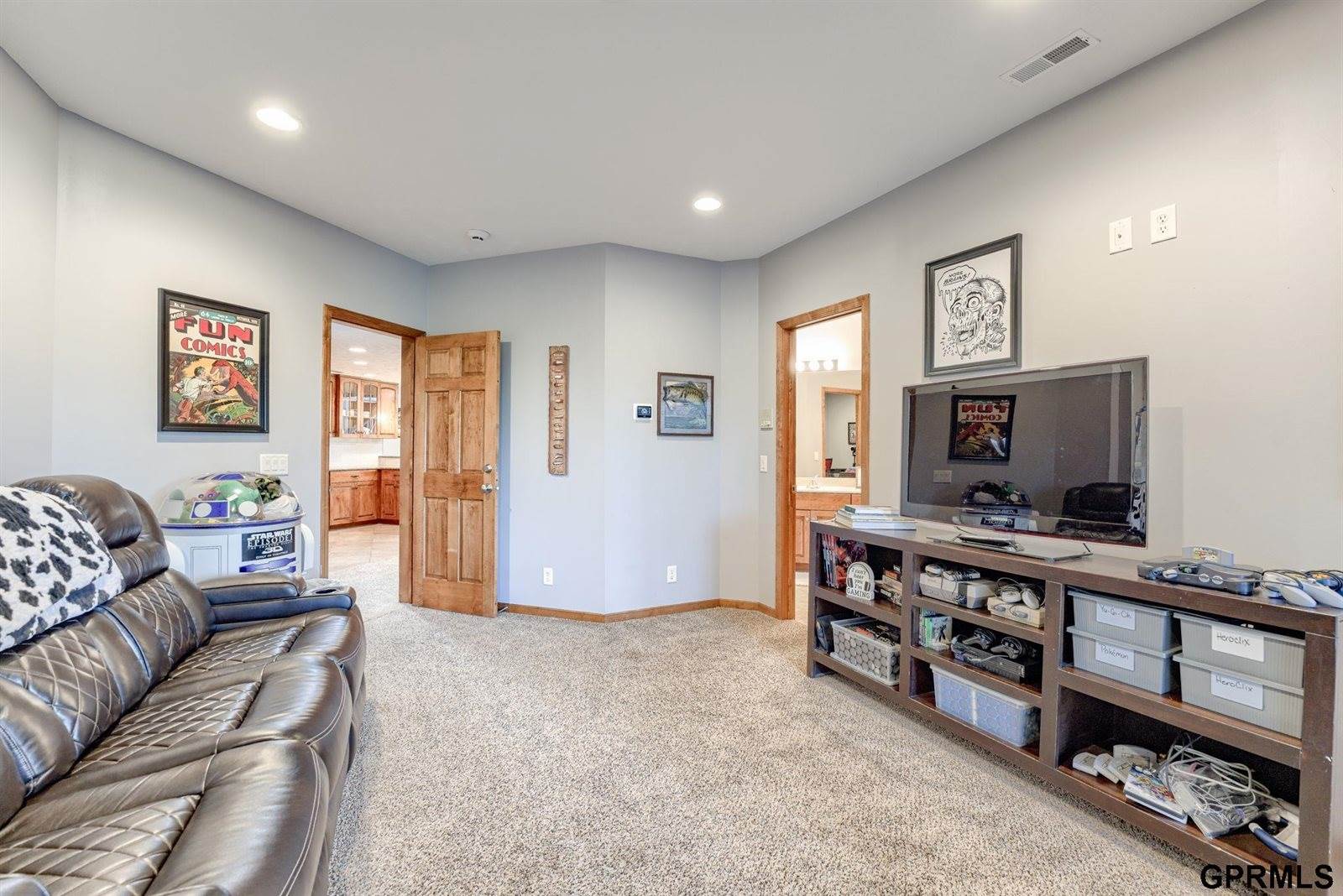 12261 Bobwhite Road, Gretna, NE 68028