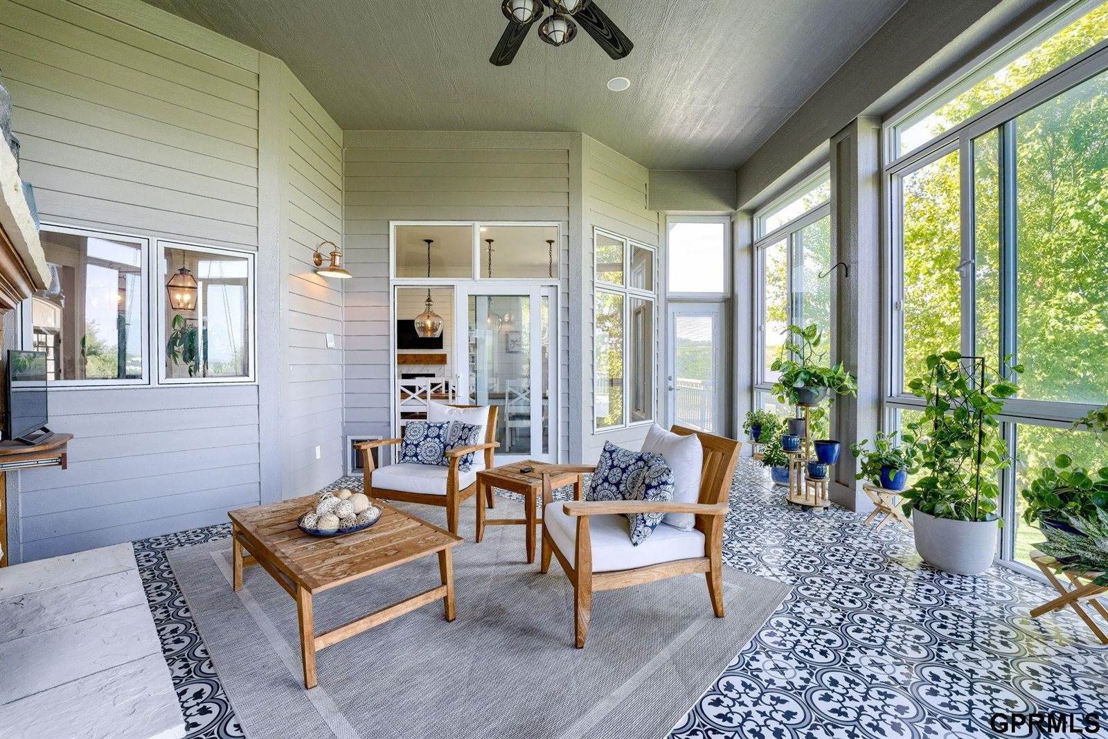 12261 Bobwhite Road, Gretna, NE 68028