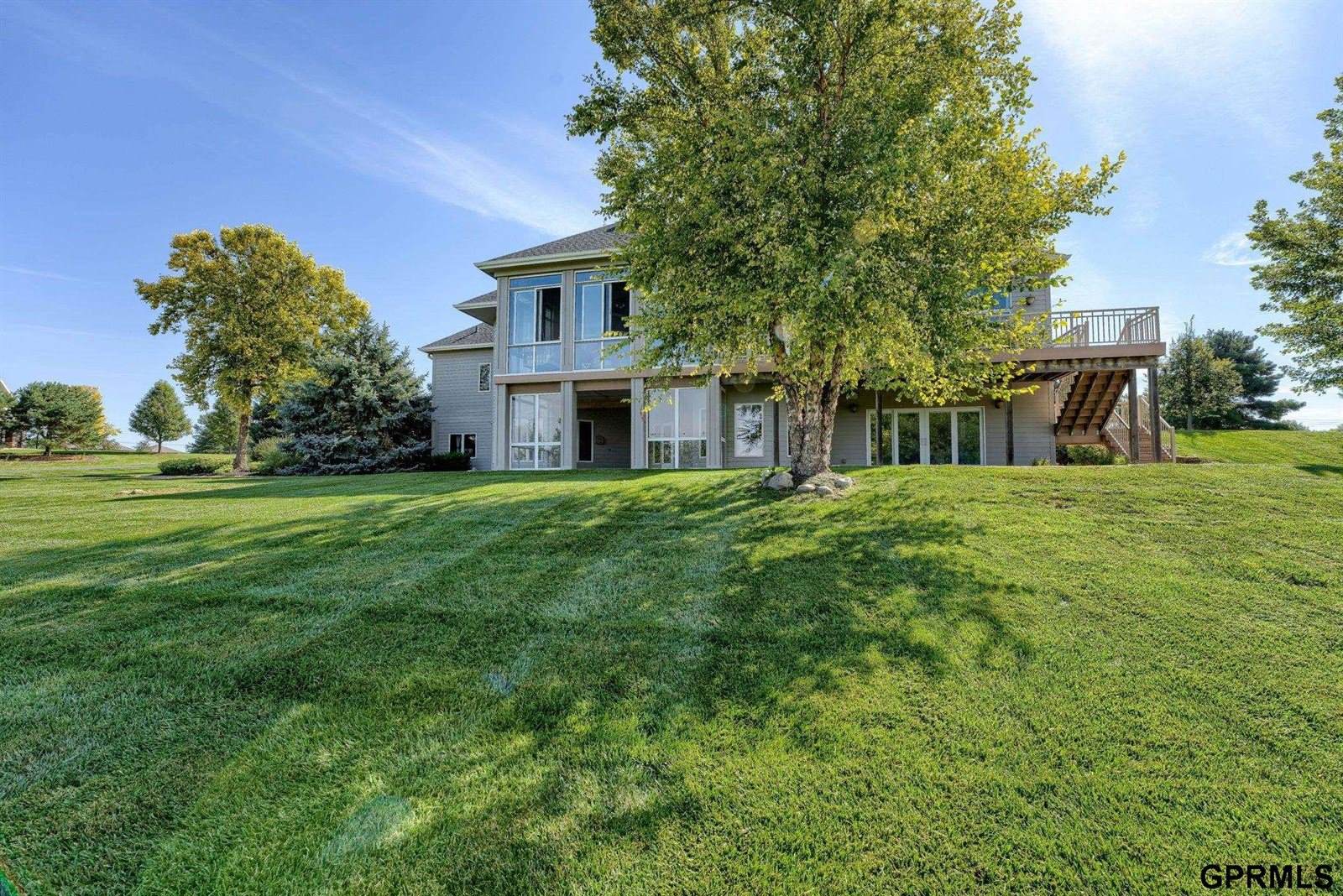 12261 Bobwhite Road, Gretna, NE 68028