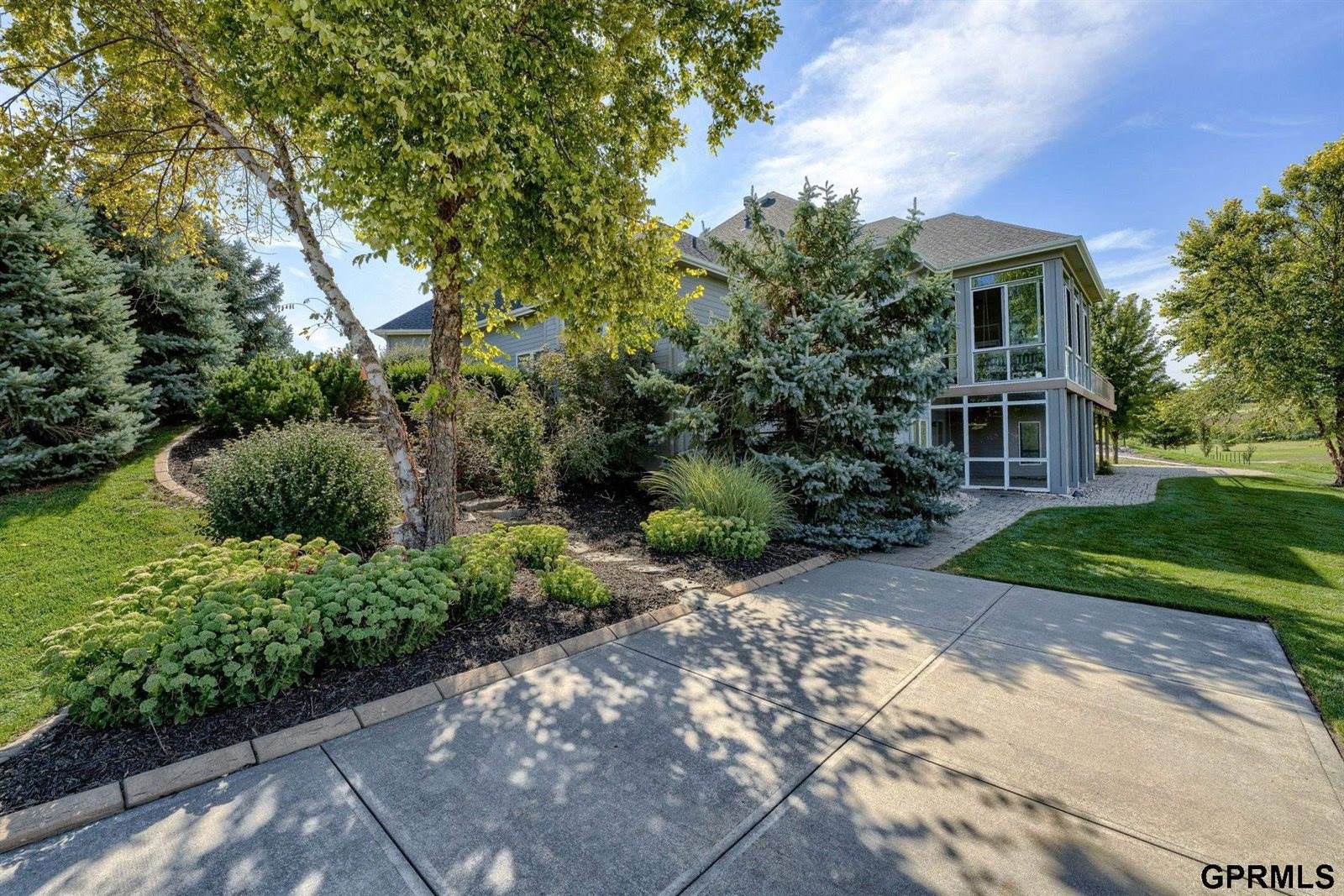 12261 Bobwhite Road, Gretna, NE 68028