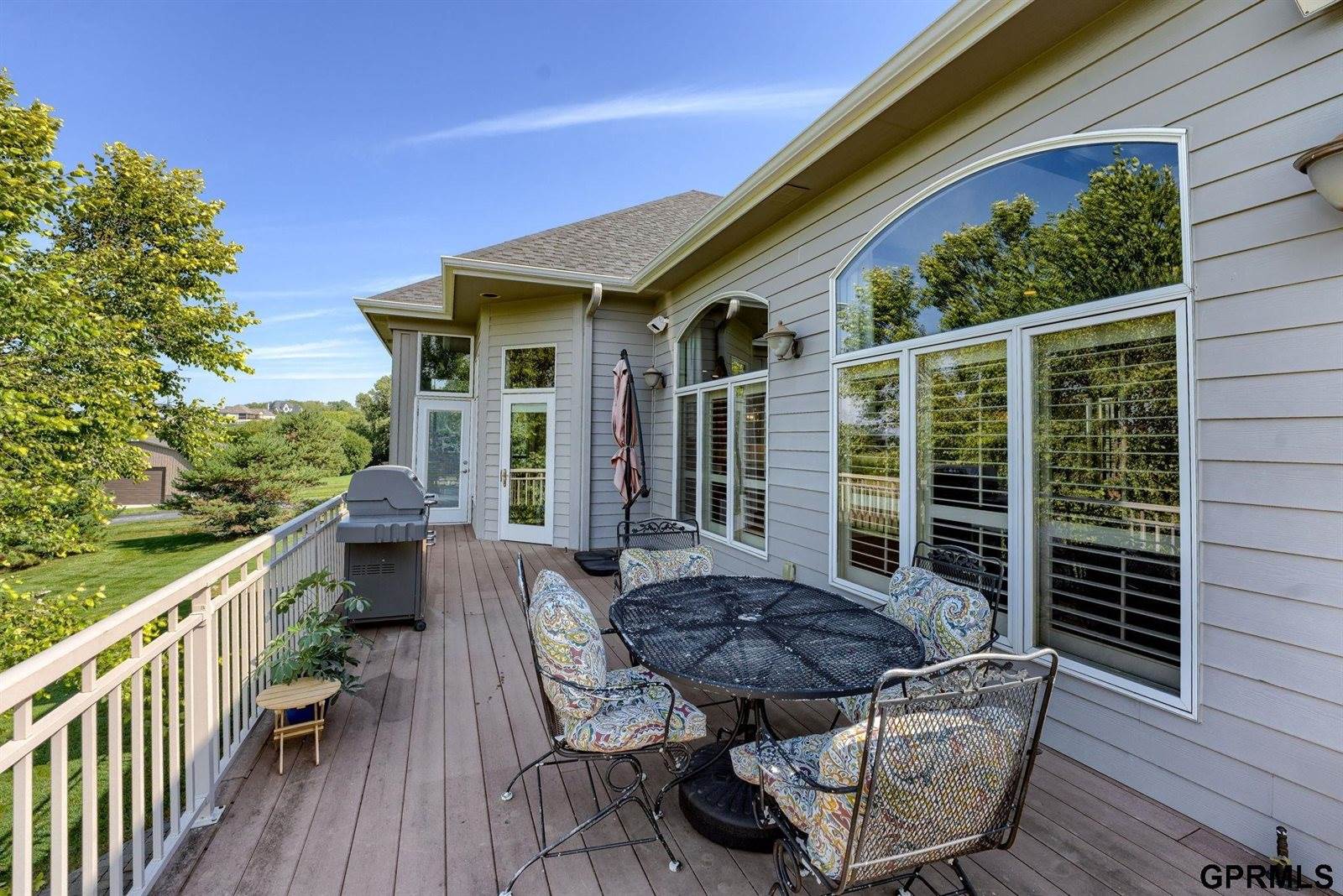 12261 Bobwhite Road, Gretna, NE 68028