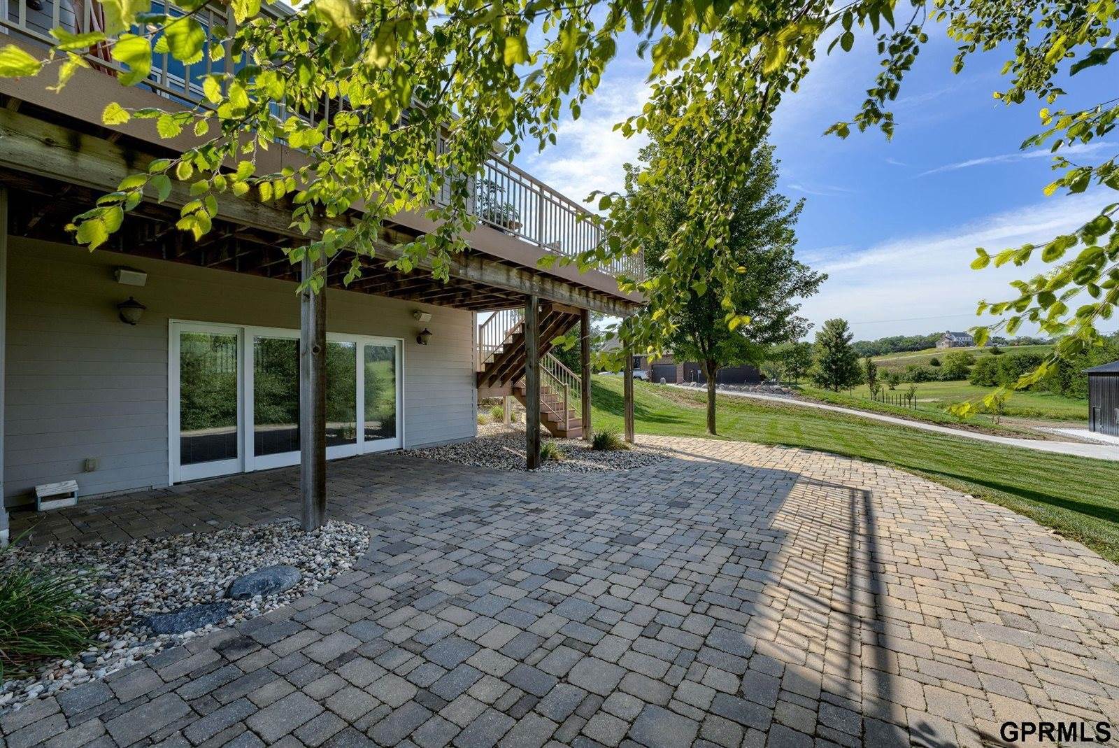 12261 Bobwhite Road, Gretna, NE 68028