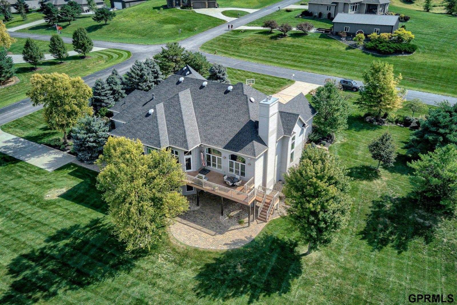 12261 Bobwhite Road, Gretna, NE 68028