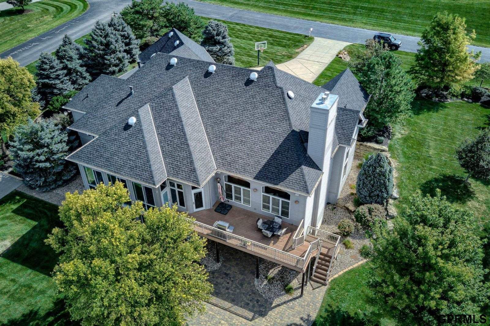 12261 Bobwhite Road, Gretna, NE 68028