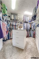 12261 Bobwhite Road, Gretna, NE 68028