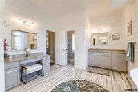 12261 Bobwhite Road, Gretna, NE 68028