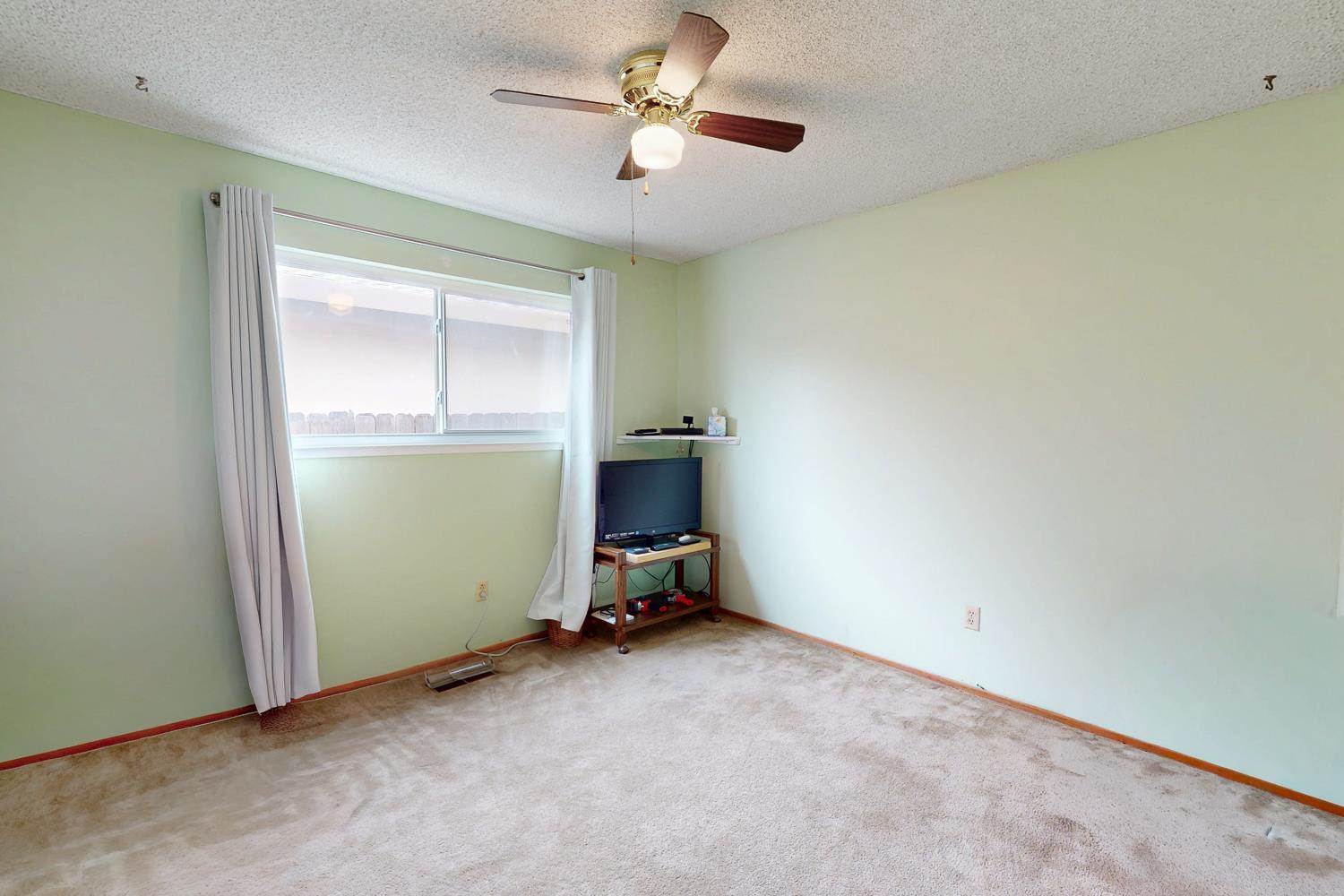 1491 Peach Tree Lane, Yuba City, CA 95993