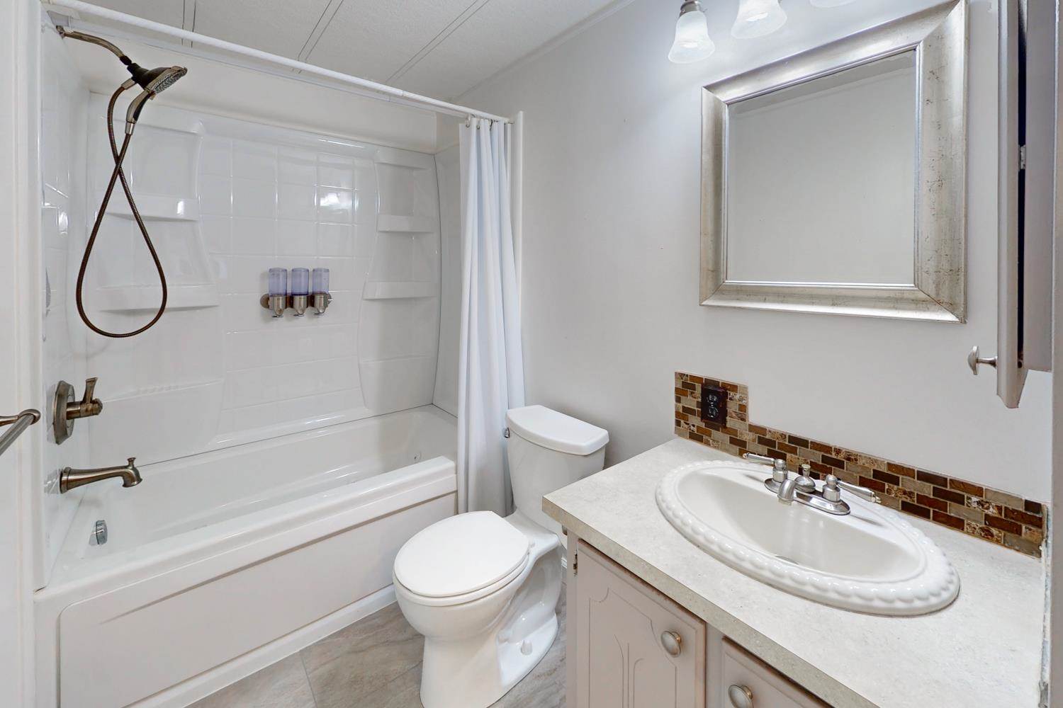 3120 Live Oak Boulevard, Yuba City, CA 95991