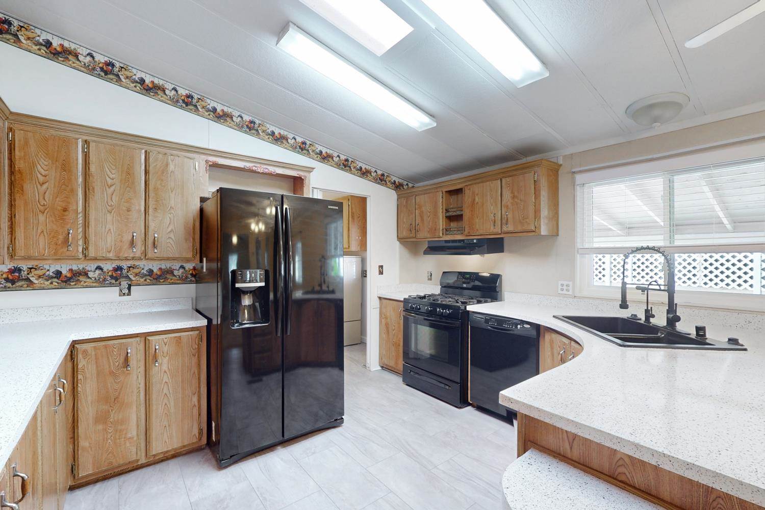 3120 Live Oak Boulevard, Yuba City, CA 95991