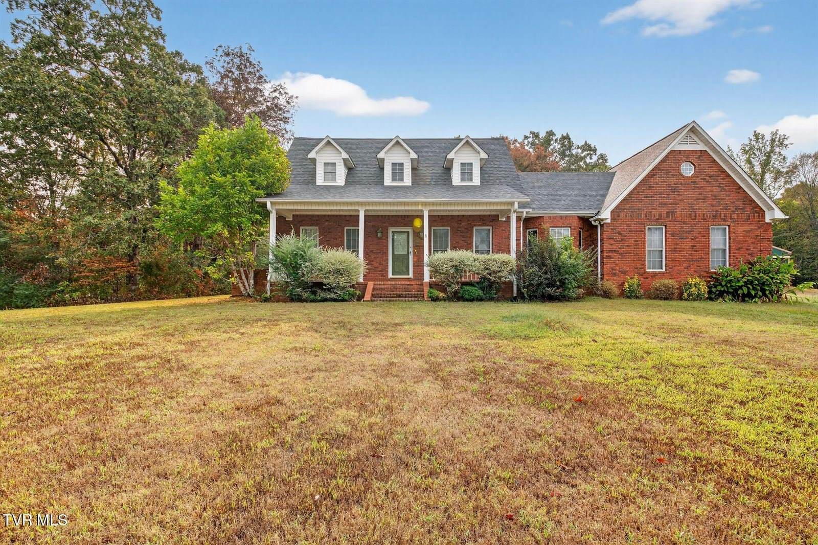 605 Shady Acres Lane, Lexington, TN 38351