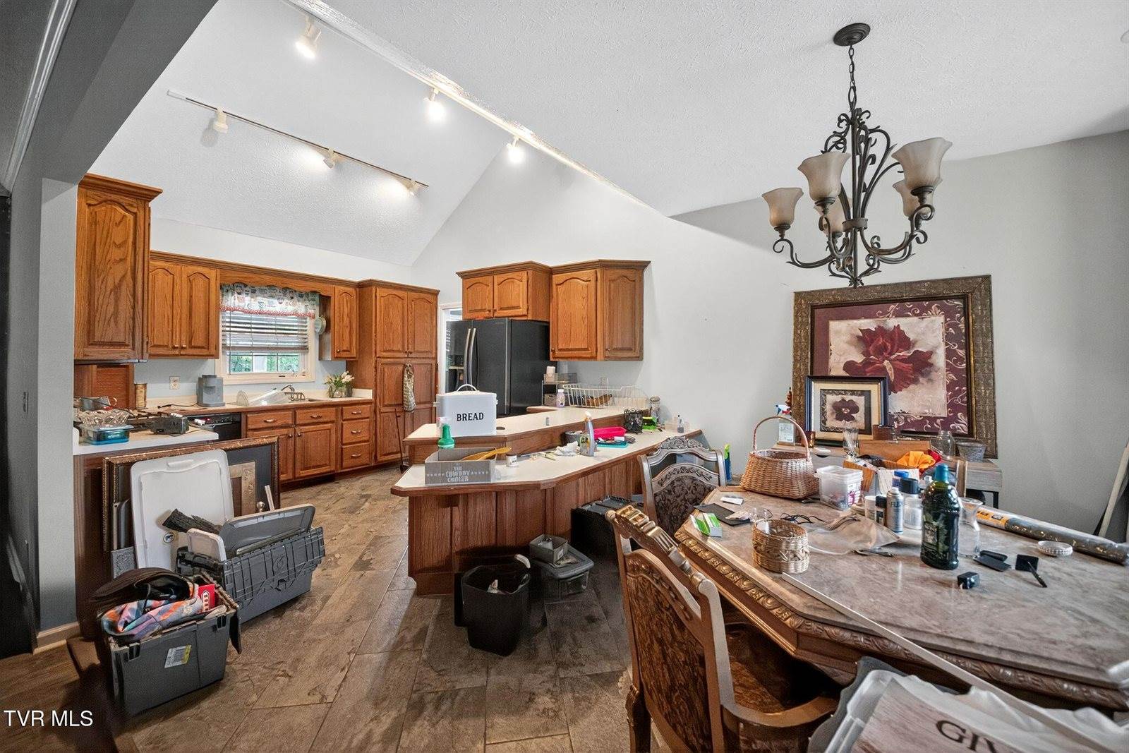 605 Shady Acres Lane, Lexington, TN 38351