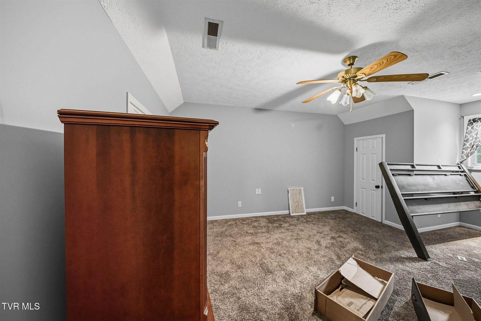 605 Shady Acres Lane, Lexington, TN 38351