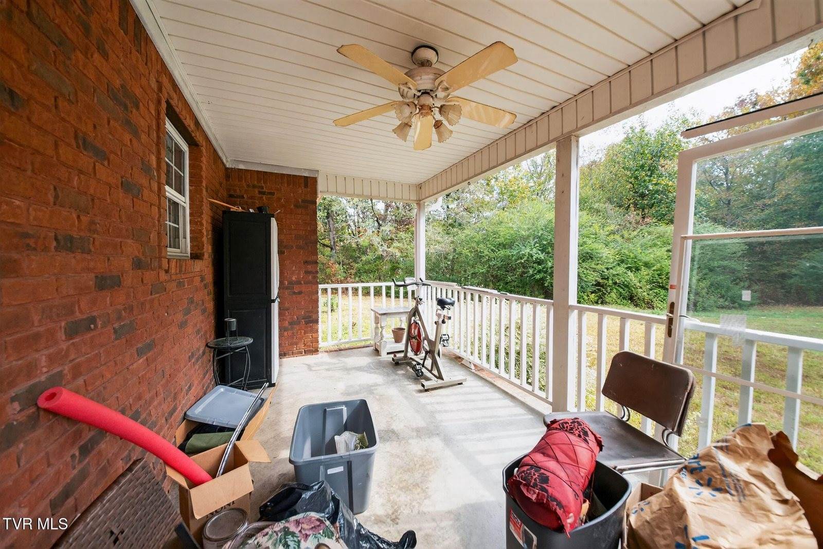 605 Shady Acres Lane, Lexington, TN 38351