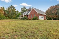 605 Shady Acres Lane, Lexington, TN 38351