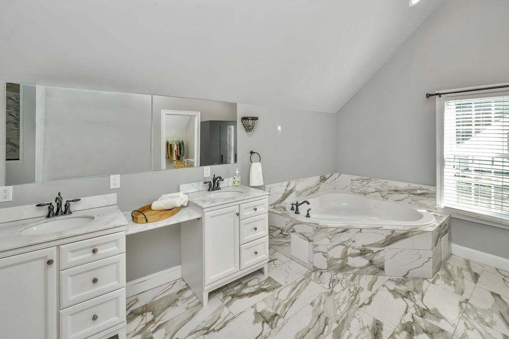 225 Main St, Easton, MA 02356