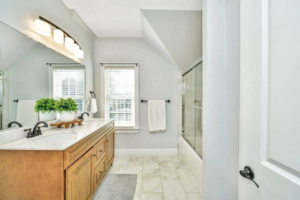 225 Main St, Easton, MA 02356