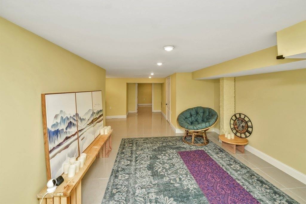 225 Main St, Easton, MA 02356