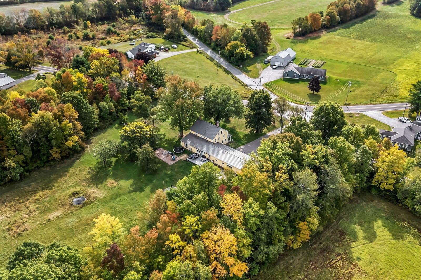 156 Old Bangor Road, Newport, ME 04953