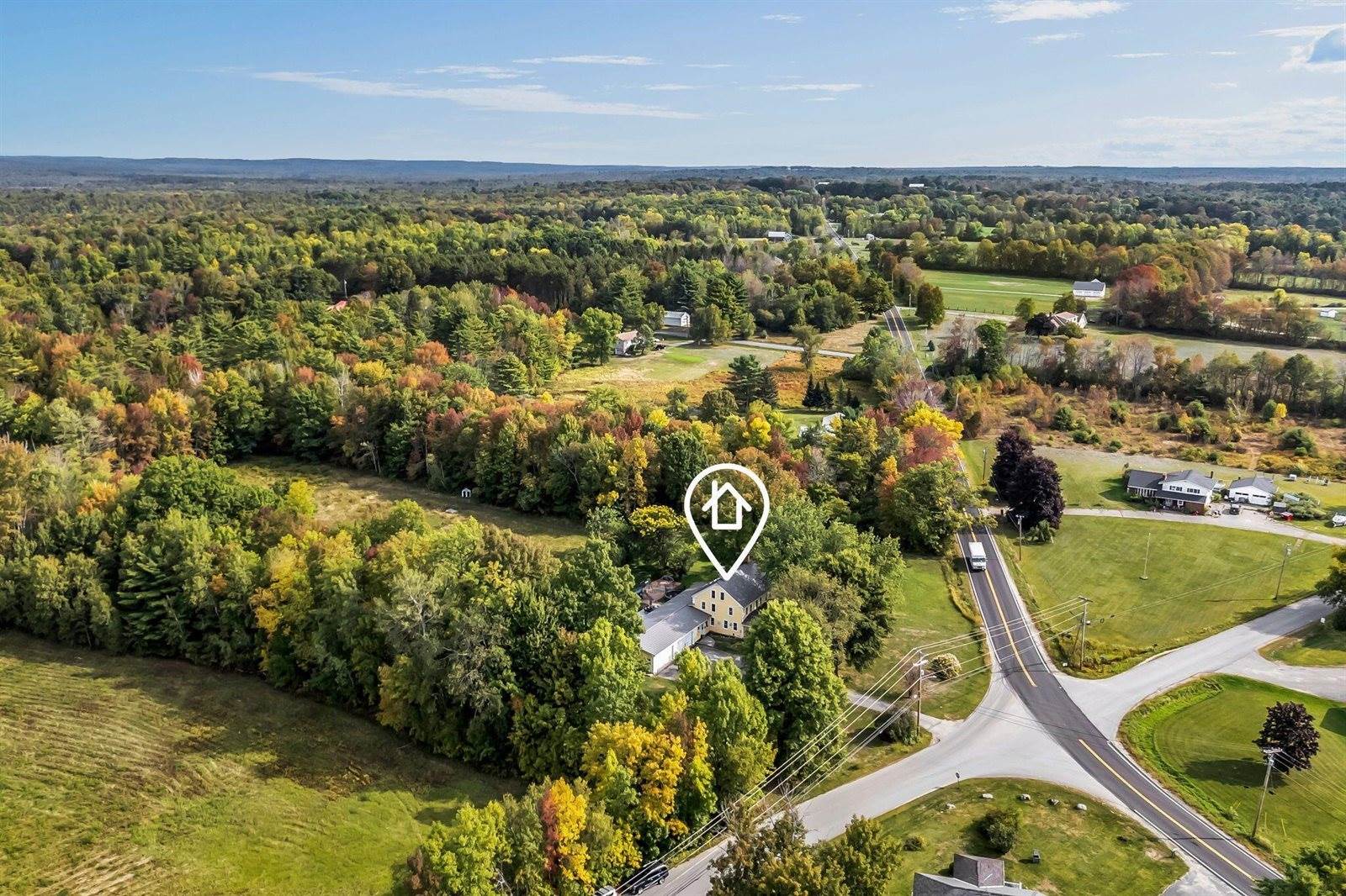 156 Old Bangor Road, Newport, ME 04953