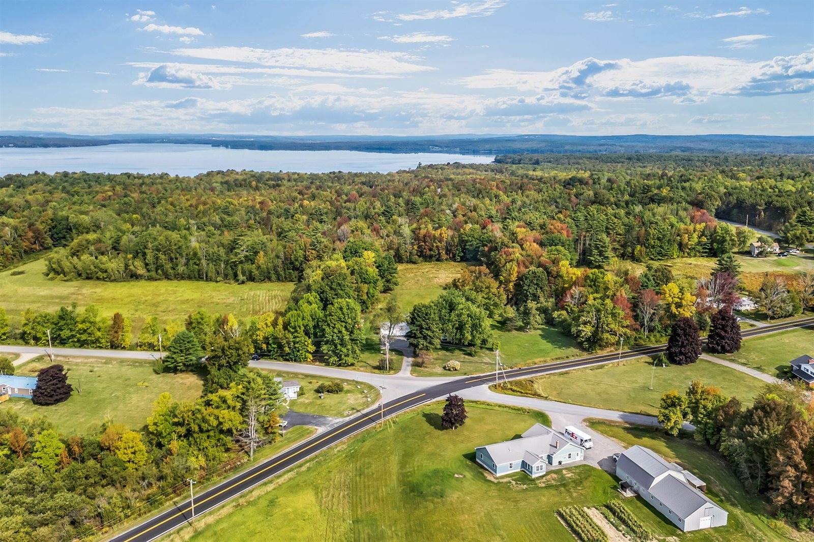 156 Old Bangor Road, Newport, ME 04953