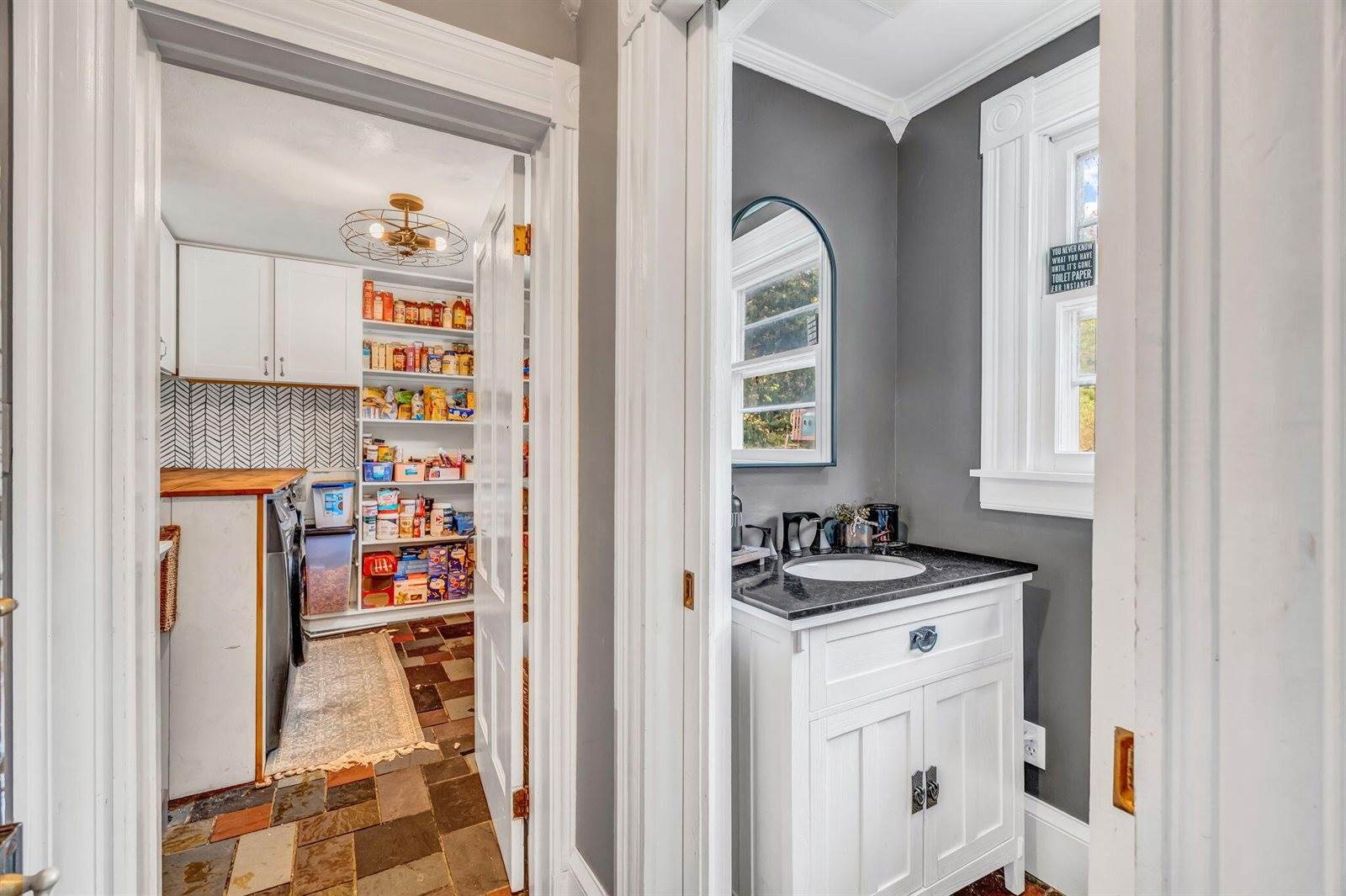 156 Old Bangor Road, Newport, ME 04953