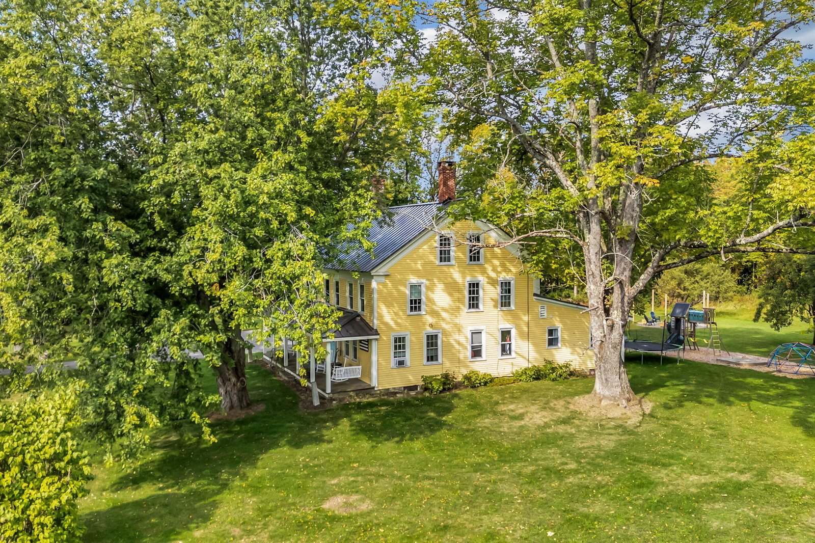 156 Old Bangor Road, Newport, ME 04953