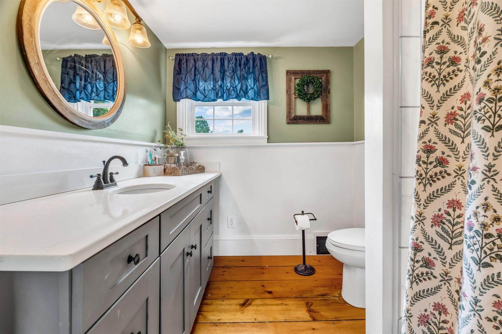 156 Old Bangor Road, Newport, ME 04953