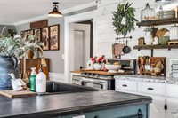 156 Old Bangor Road, Newport, ME 04953