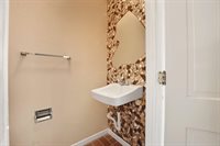 5366 Yorkshire Village Lane, Columbus, OH 43232