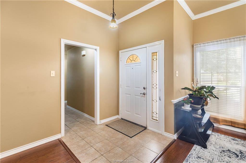 709 Aster Drive, College Station, TX 77845