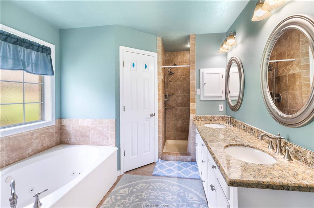 709 Aster Drive, College Station, TX 77845