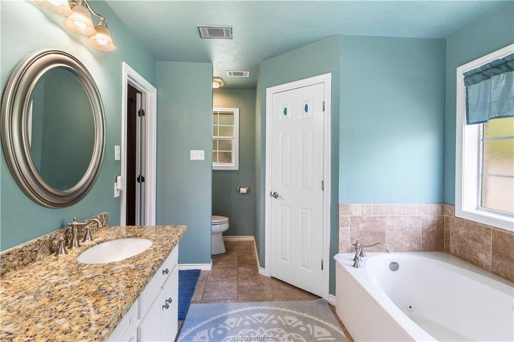 709 Aster Drive, College Station, TX 77845