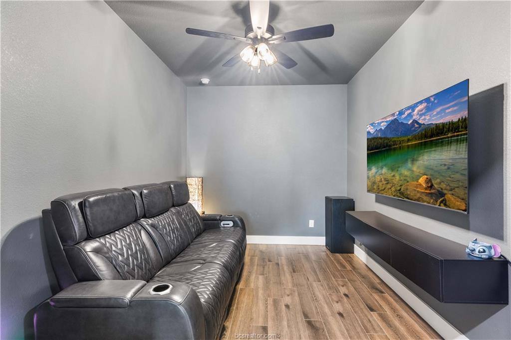 3033 Teller Drive, Bryan, TX 77808