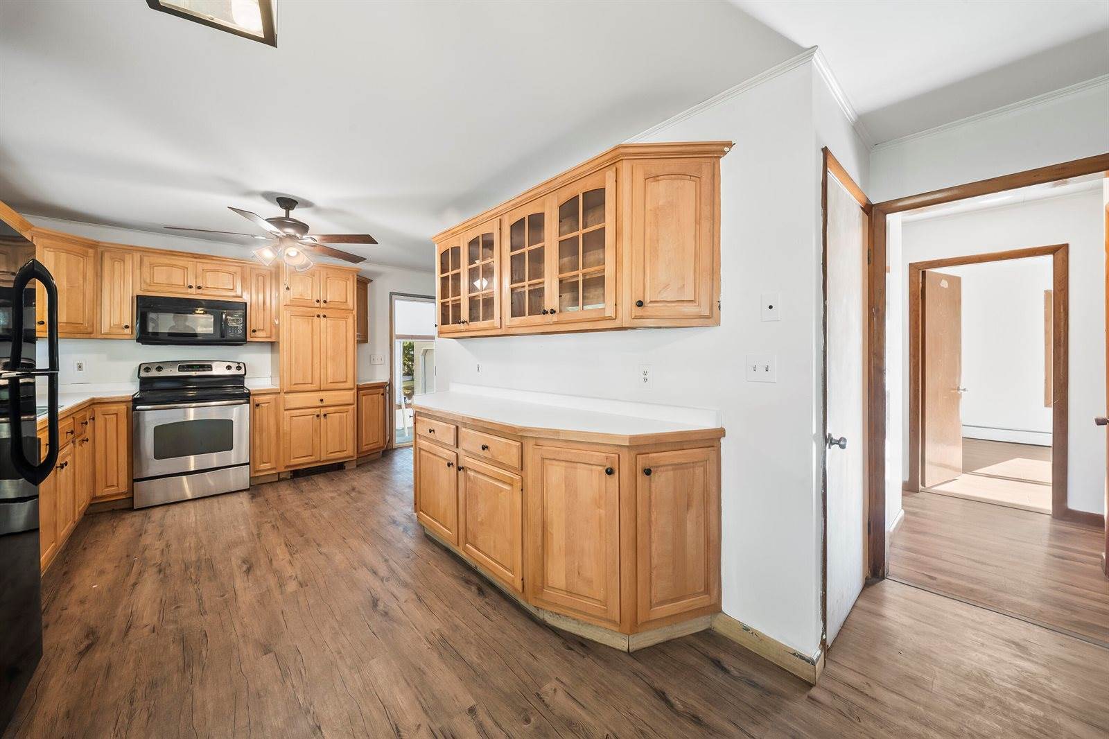 29 Thompson Road, Veazie, ME 04401