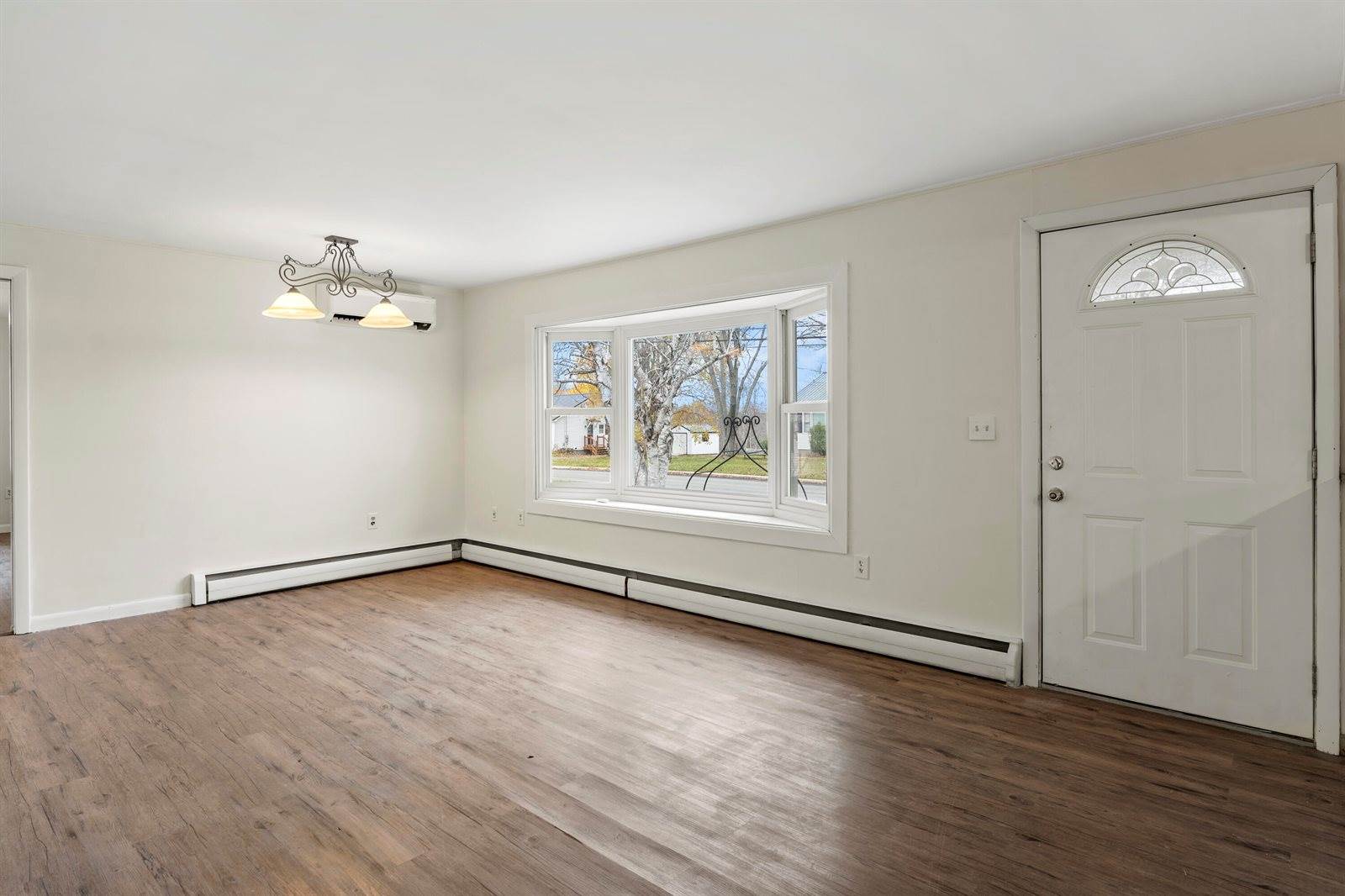 29 Thompson Road, Veazie, ME 04401