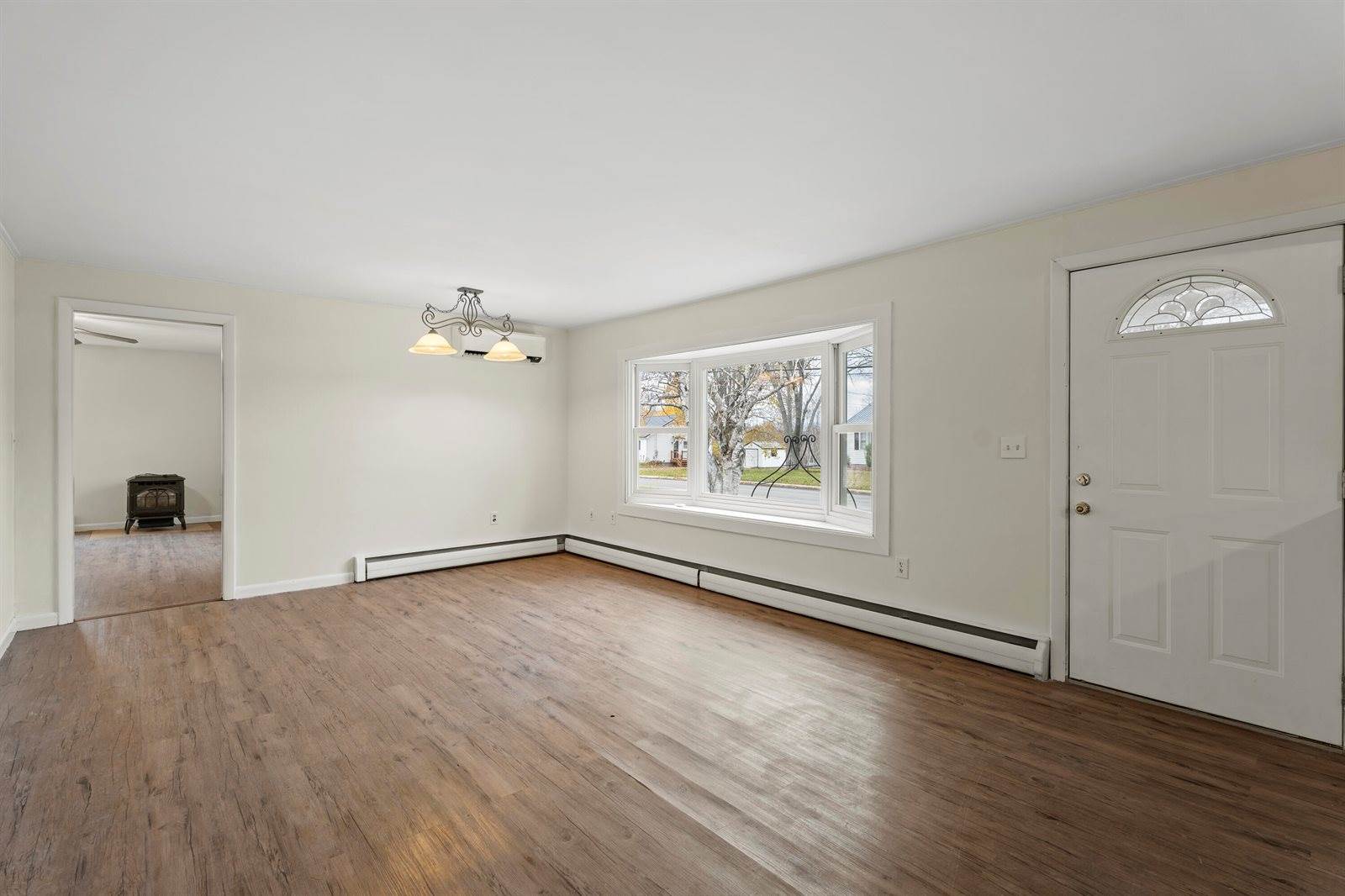 29 Thompson Road, Veazie, ME 04401