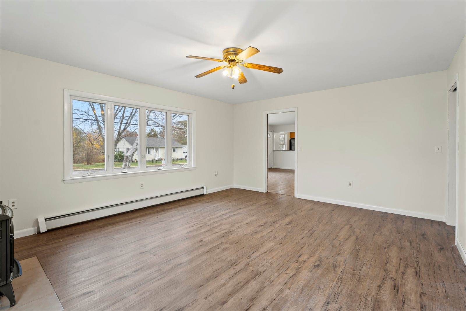 29 Thompson Road, Veazie, ME 04401