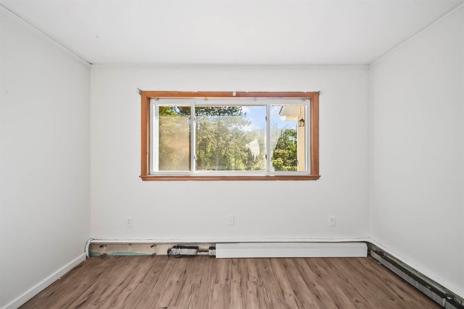 29 Thompson Road, Veazie, ME 04401