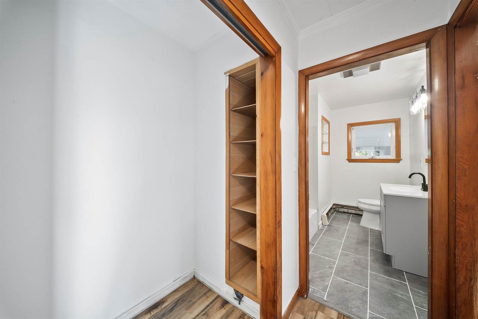 29 Thompson Road, Veazie, ME 04401