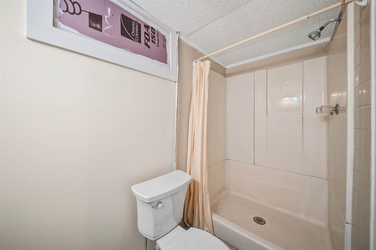 29 Thompson Road, Veazie, ME 04401