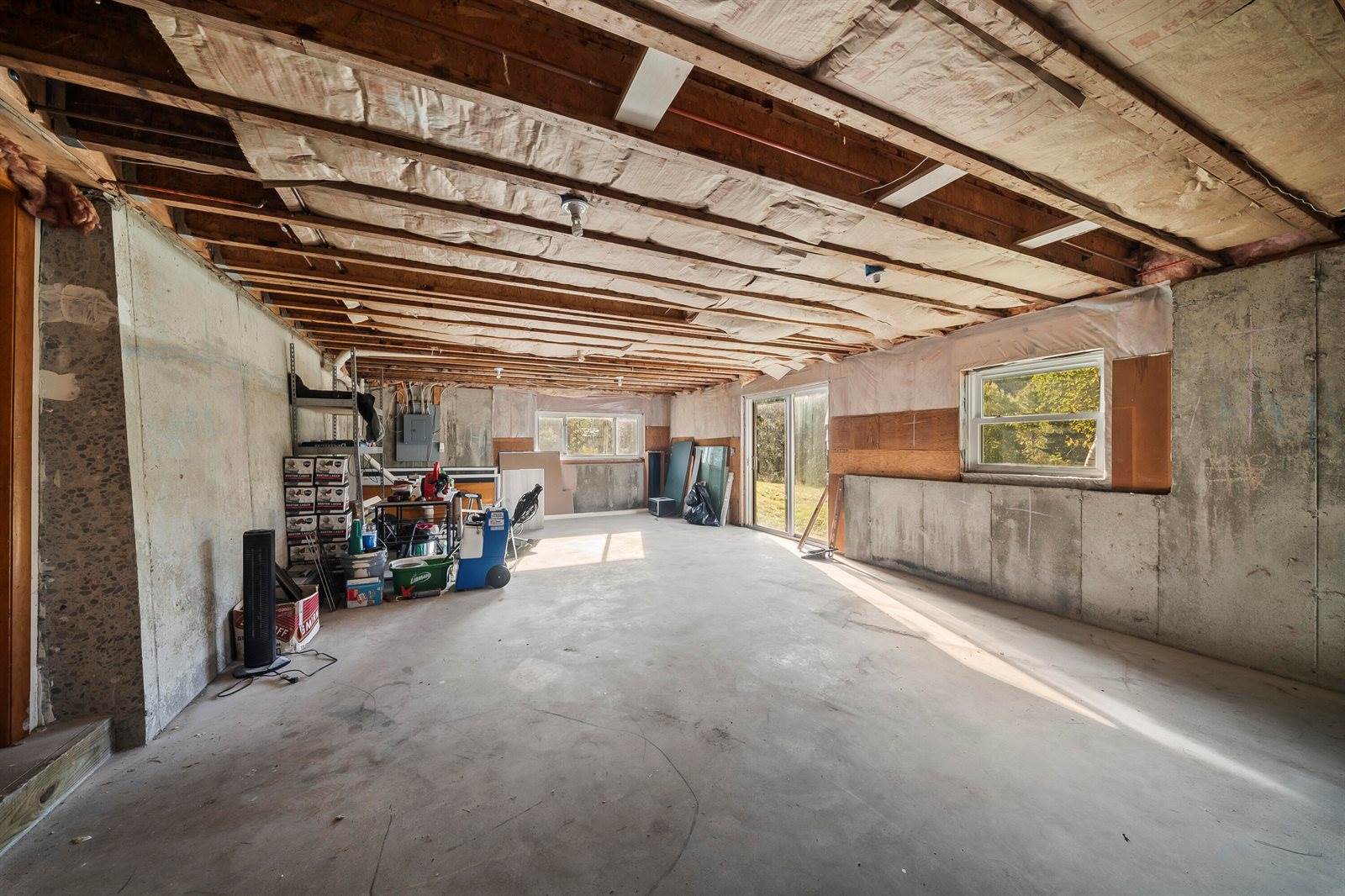 29 Thompson Road, Veazie, ME 04401