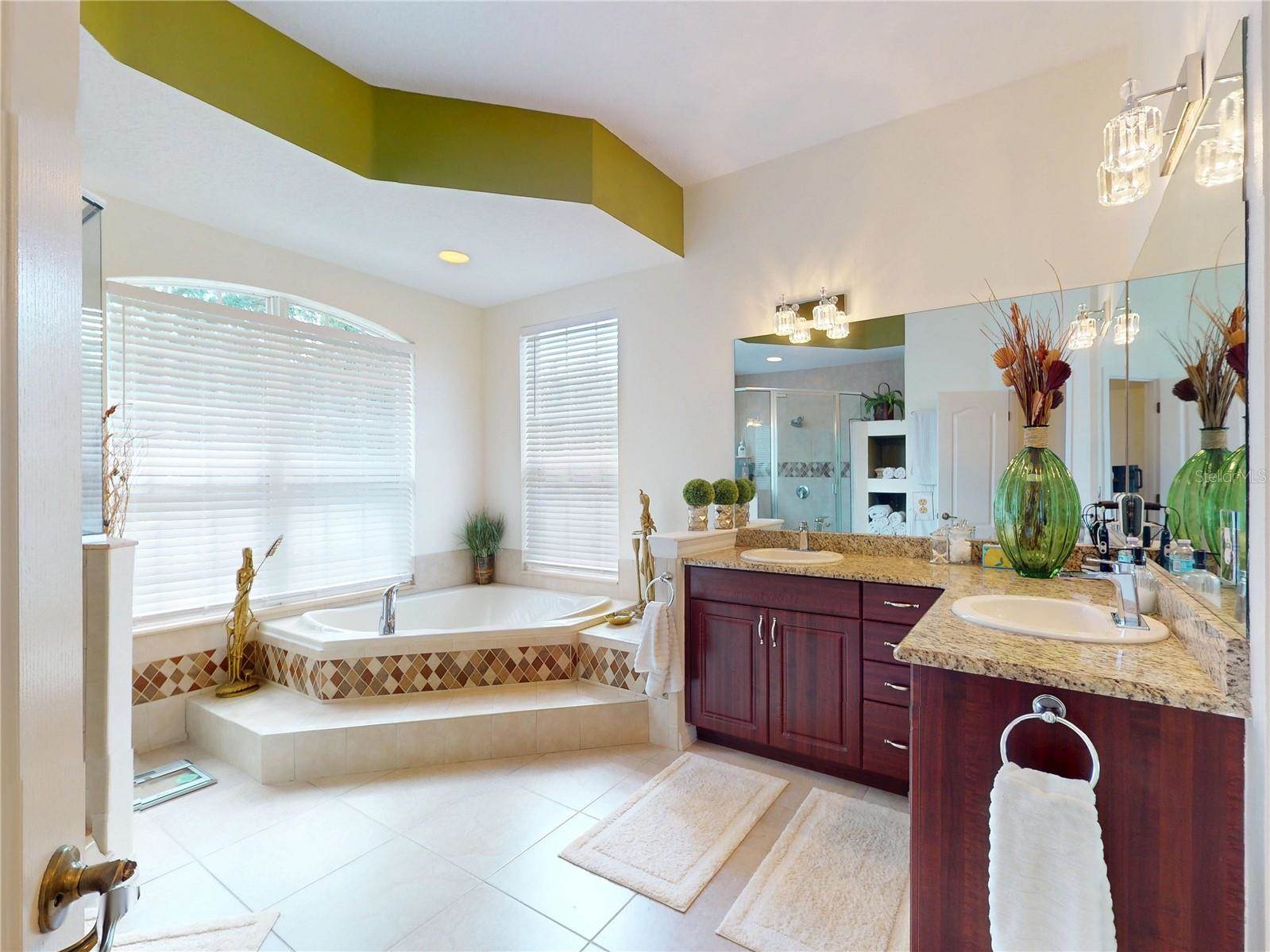 253 Glen Abbey Lane, Debary, FL 32713