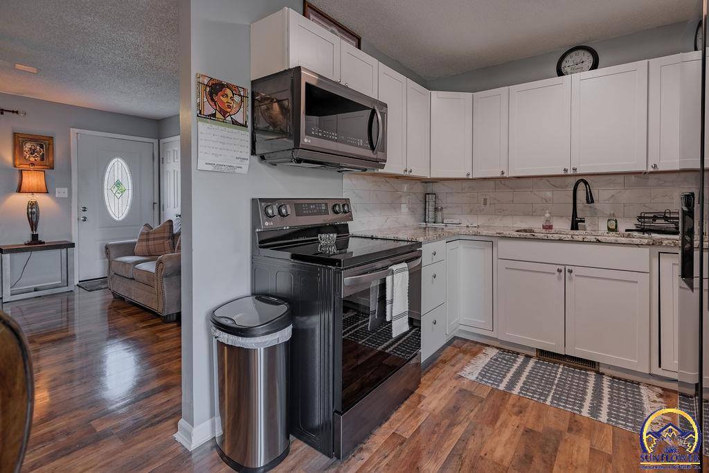 2337 SE Adams St, Topeka, KS 66605