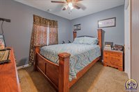 2337 SE Adams St, Topeka, KS 66605