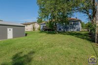 2337 SE Adams St, Topeka, KS 66605