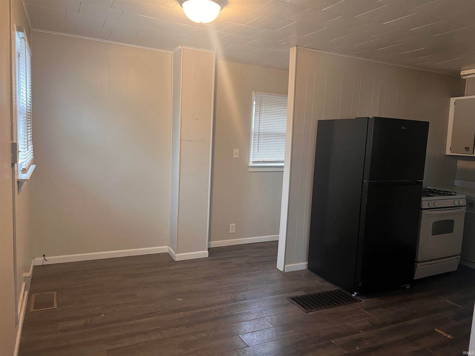 1901 W Riggin Road, Muncie, IN 47304