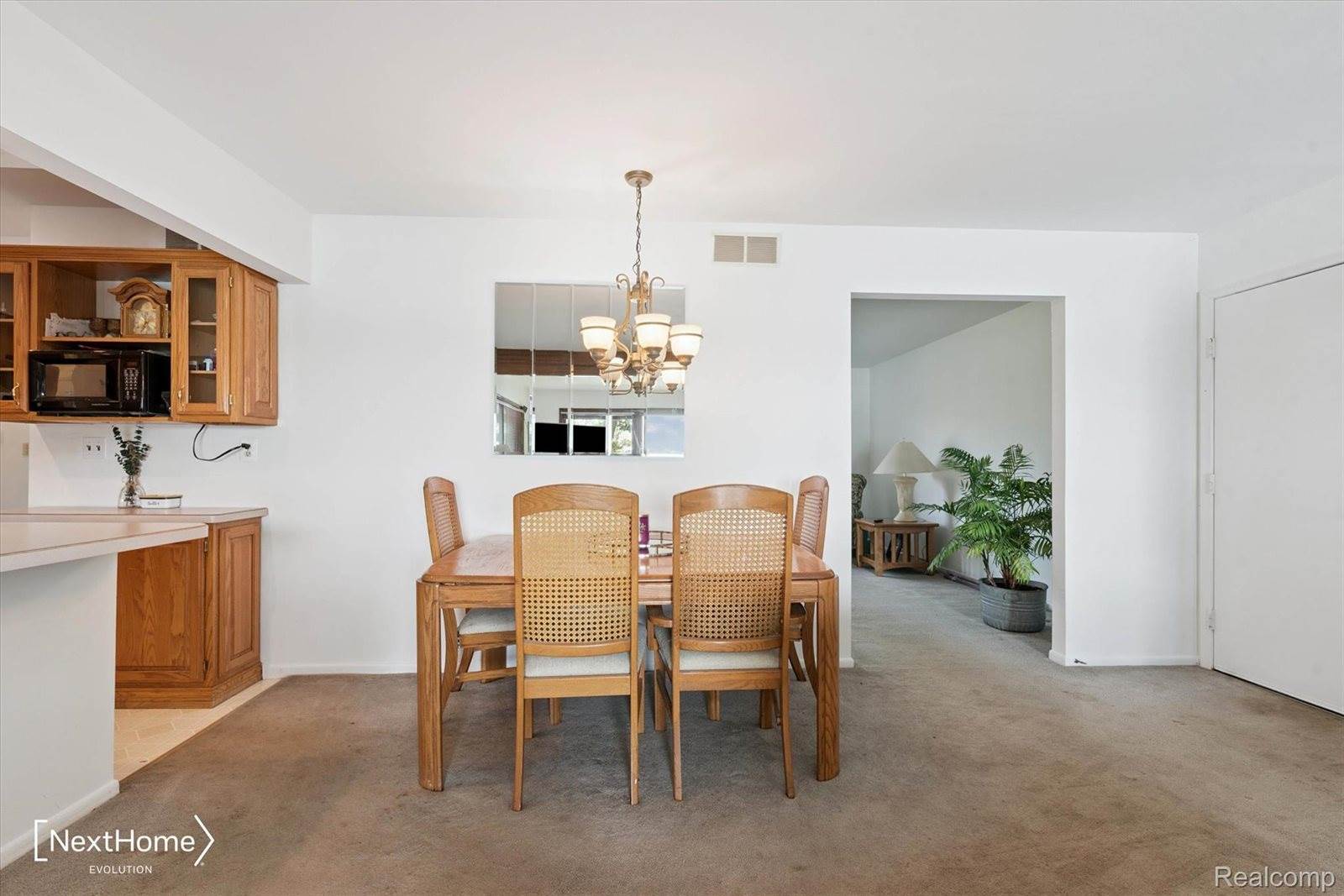 99 Potter Drive, BellevilleCity_Wayne, MI 48111