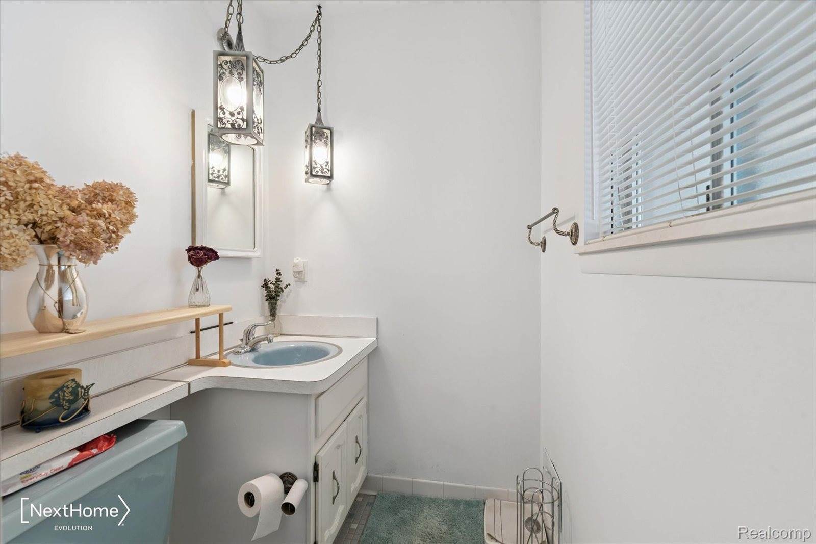 99 Potter Drive, BellevilleCity_Wayne, MI 48111