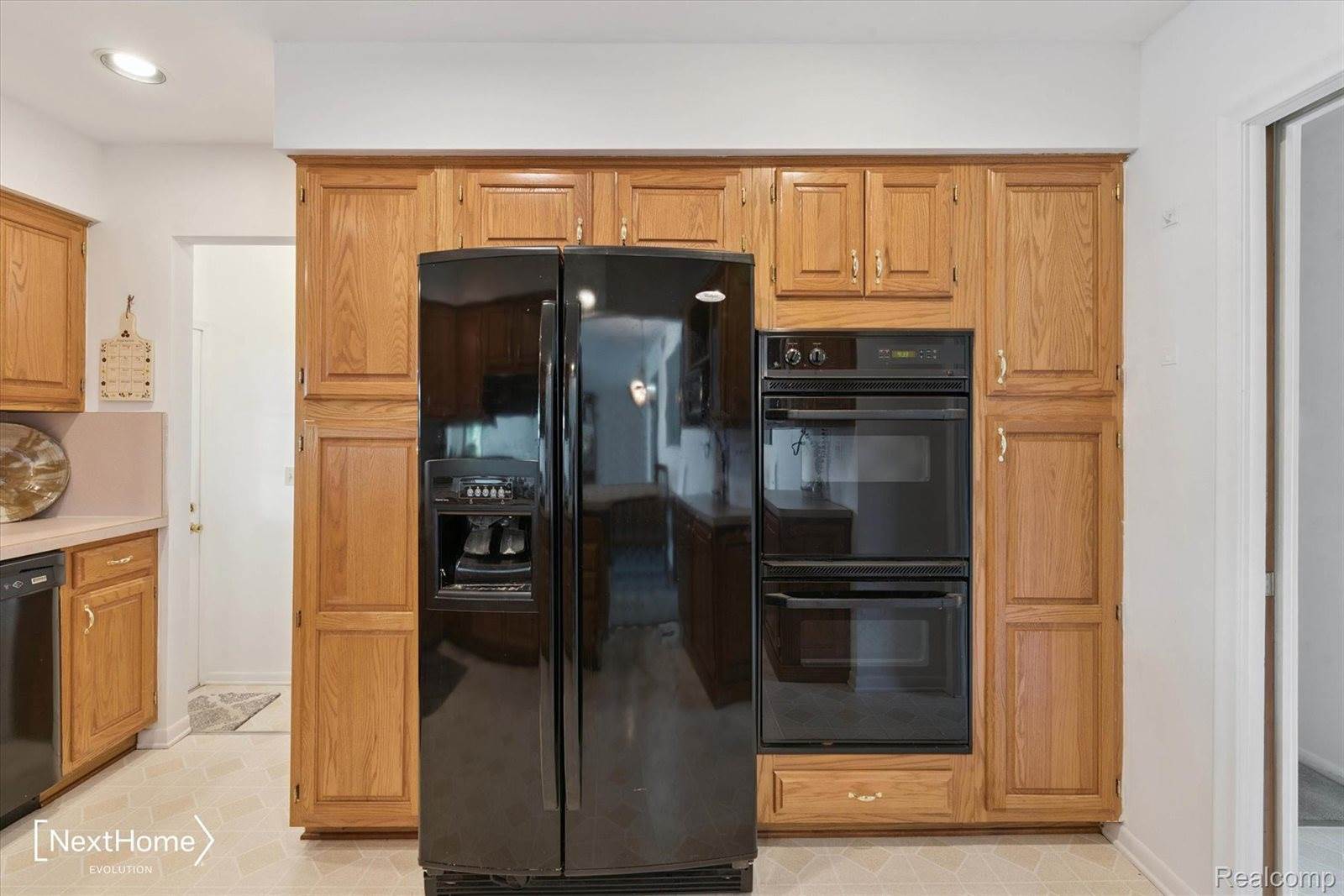 99 Potter Drive, BellevilleCity_Wayne, MI 48111